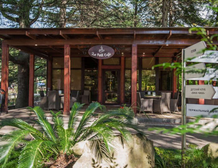 Снек-бар «Le petit cafe» - Отель Alean Family Sputnik / Алеан Фэмили Спутник